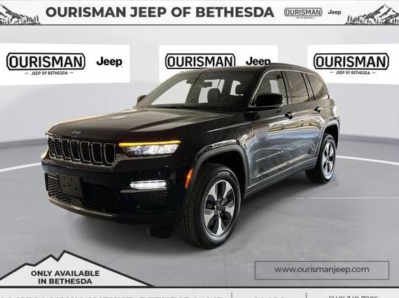 JEEP GRAND CHEROKEE 2024 1C4RJYB62RC134069 image